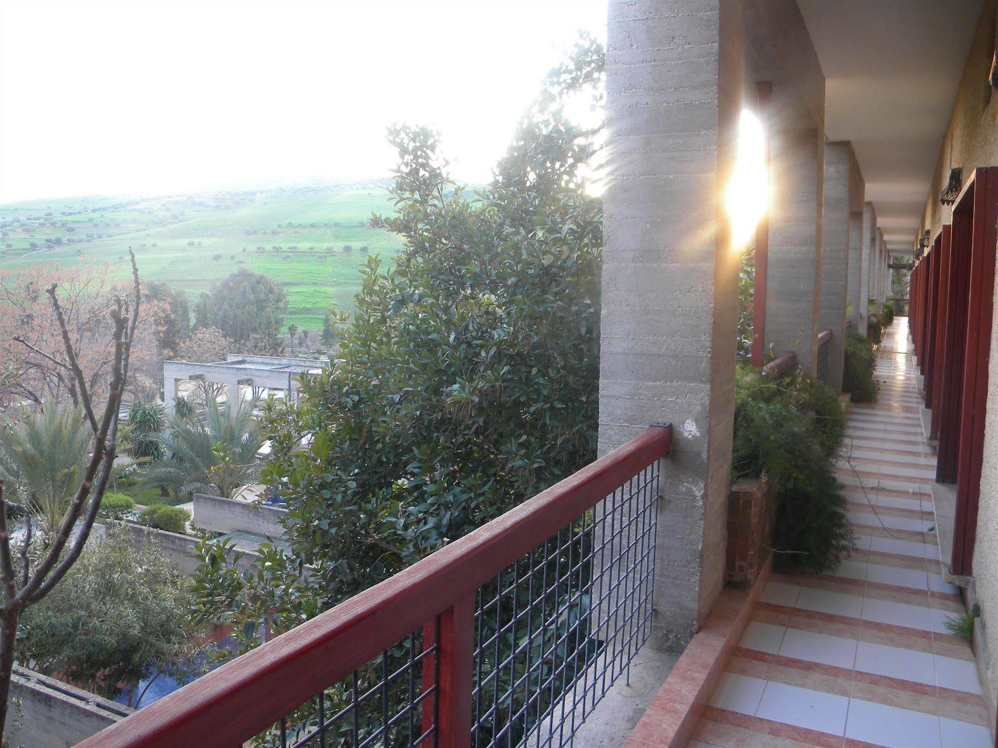 Sidi Harazem Hotel Kültér fotó
